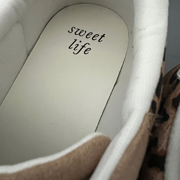 Leopard Print Women's Sneakers - Picture 2 of 4